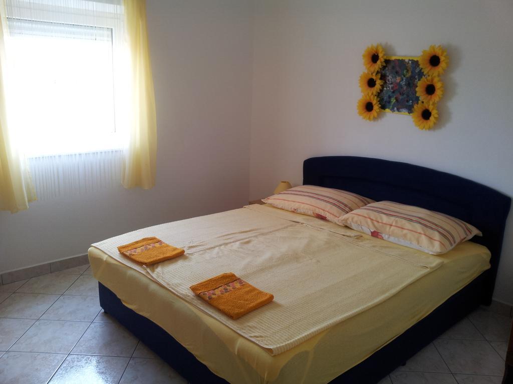 Apartments Vila Ana Vir Szoba fotó
