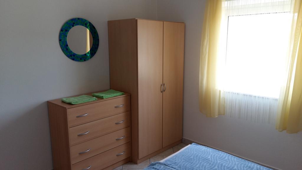 Apartments Vila Ana Vir Kültér fotó