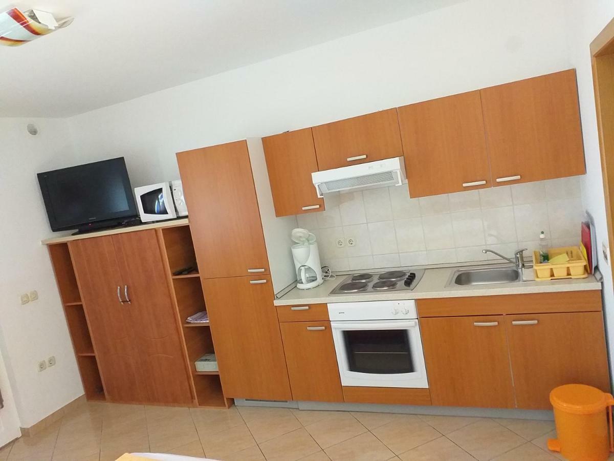 Apartments Vila Ana Vir Kültér fotó